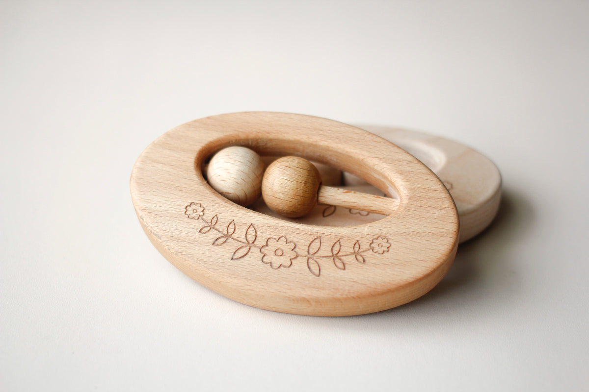 Wooden Rattle Toy – PILLOBEBE